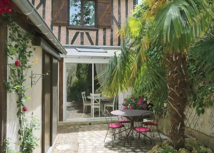 דירה Elegant And Spacious T2 #tours #halles #courprivee