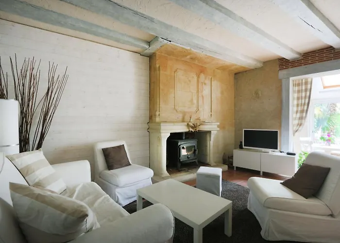 דירה Elegant And Spacious T2 #tours #halles #courprivee