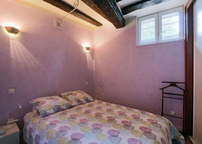 דירה Elegant And Spacious T2 #tours #halles #courprivee *